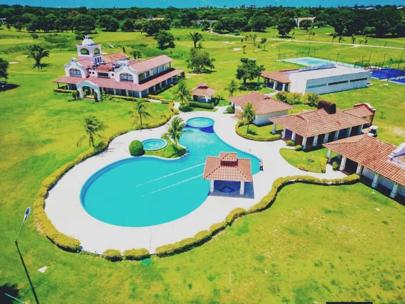 680.69 m² lot for sale in the Casa de Campo gated community: foto 1 de 7