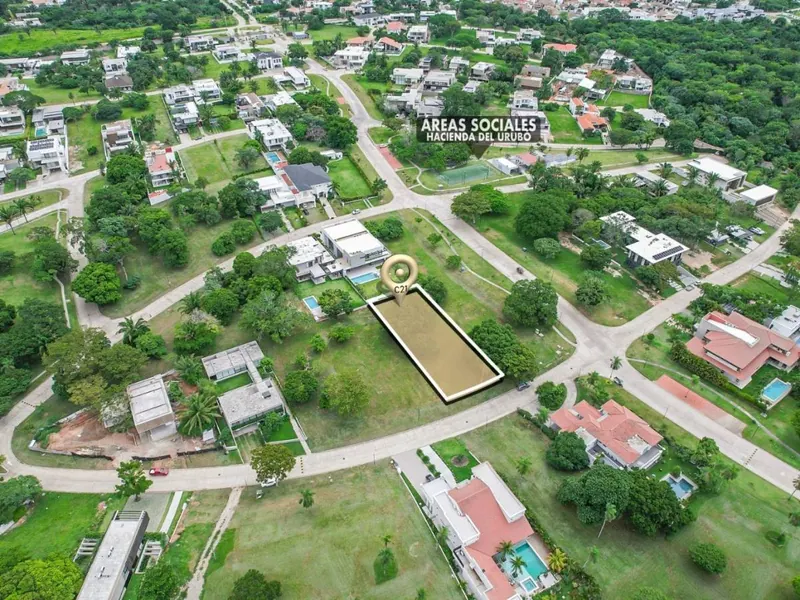 Terreno de 1.095 m² en venta en La Hacienda del Urubó: foto 2 de 7