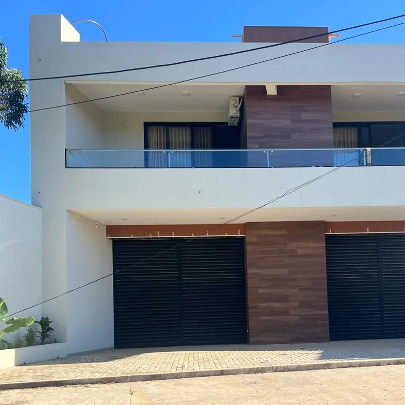 245 m² commercial space for rent on the road to Porongo