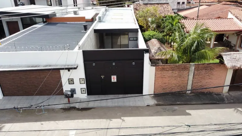 Local comercial en venta en la Zona Este, sobre la Av. Guapay