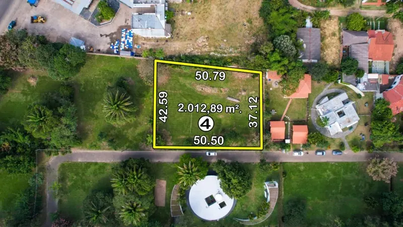 Terreno de 975 m² en venta en el condominio Club Campestre: foto 1 de 4