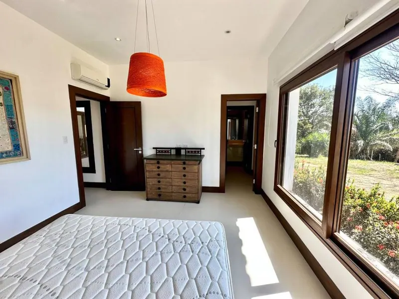 Casa amoblada de 4 dormitorios en alquiler en Tarumatú, Urubó: foto 7 de 33