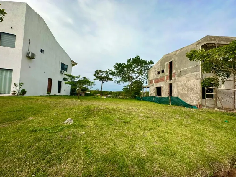 Terreno de 355,32 m² en venta en Las Palmas del Urubó III: foto 6 de 12