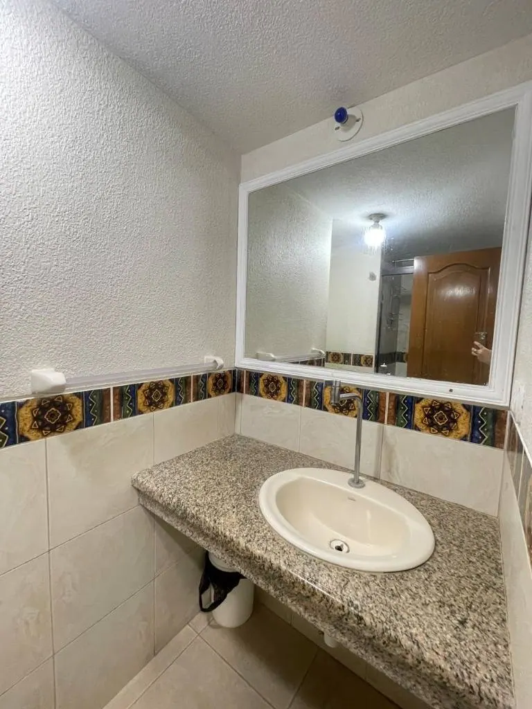 Departamento en venta a una cuadra de la Monseñor Rivero, Centro: foto 6 de 19