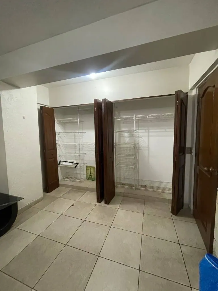 Departamento en venta a una cuadra de la Monseñor Rivero, Centro: foto 15 de 19