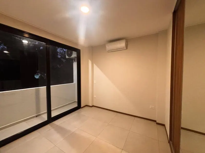 2-bedroom apartment for rent in the Essenzia building: foto 9 de 11