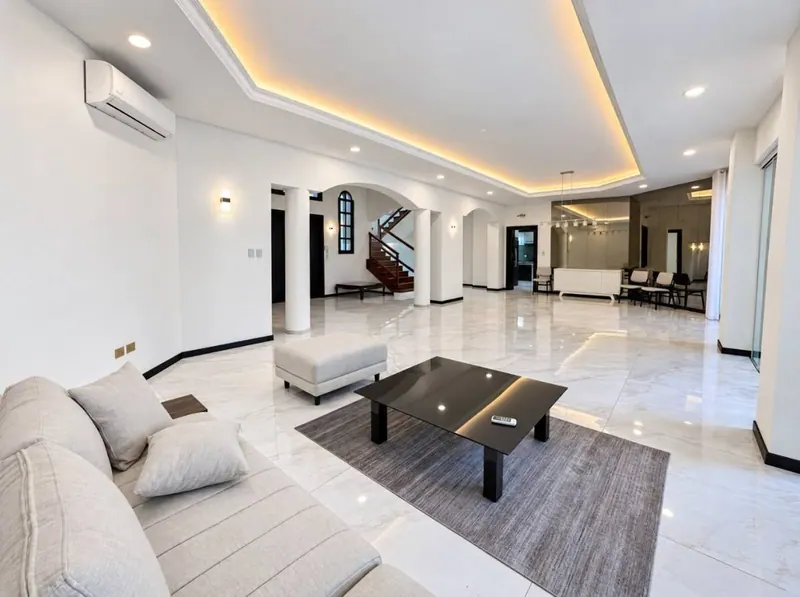 Casa de 6 dormitorios en venta en Colinas del Urubó, sector 2: foto 6 de 12