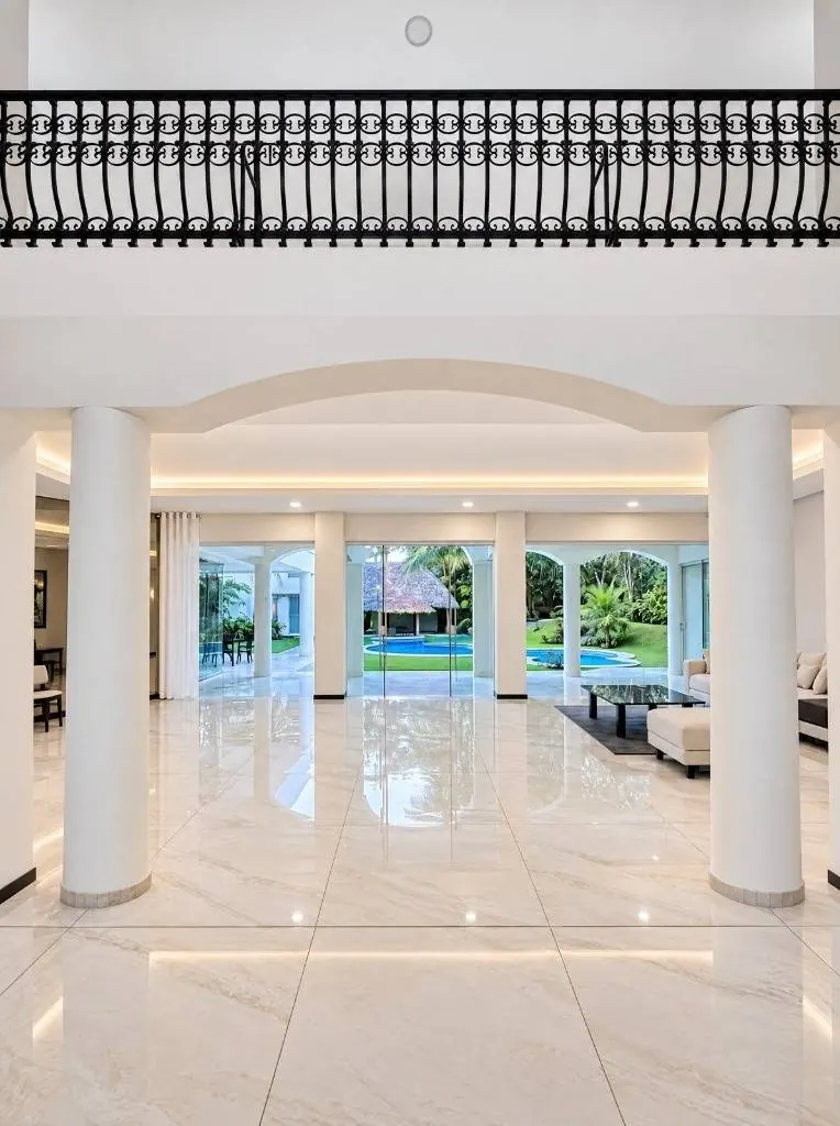 Casa de 6 dormitorios en venta en Colinas del Urubó, sector 2: foto 11 de 12