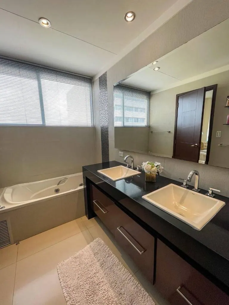 Departamento dúplex de 3 dormitorios en venta en el Edificio Meridiam: foto 8 de 12