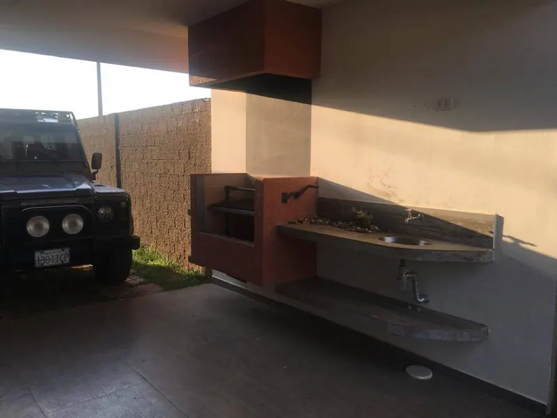 Casa de 3 dormitorios en venta en Cotoca, terreno de 437,22 m²: foto 4 de 4