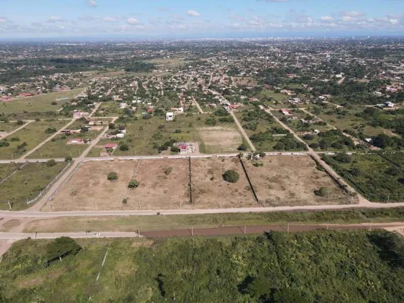 Terreno de 1.407,62 m² en venta en la Urb. Tavaguasu, Cotoca: foto 2 de 9
