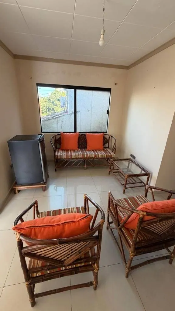 Furnished 3-bedroom house for rent on Av. Paraguá: foto 11 de 15
