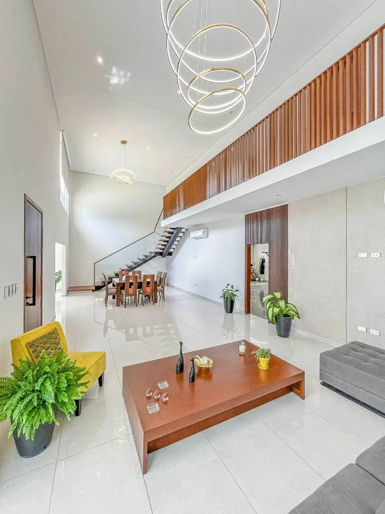 Casa de 3 dormitorios en venta en el condominio Urubó Golf: foto 8 de 21