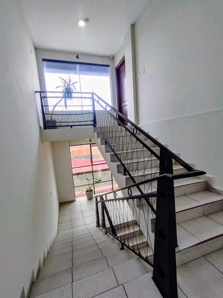 Monoambiente en alquiler en el Centro, cerca de la plaza principal: foto 4 de 9