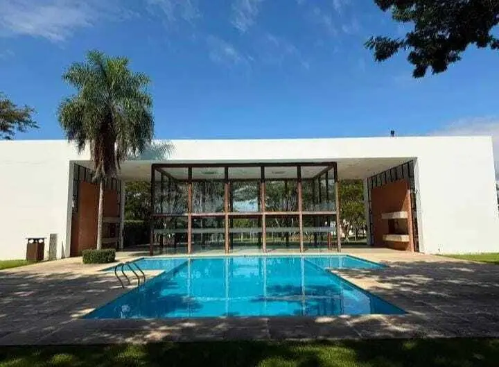 Terreno de 963,96 m² en venta en el condominio La Floresta, Urubó: foto 1 de 5