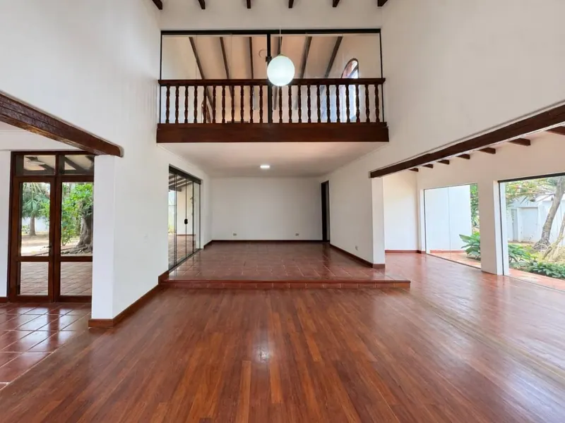 Corner house for rent in Los Cusis, commercial use: foto 7 de 16