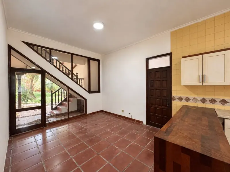 Corner house for rent in Los Cusis, commercial use: foto 12 de 16