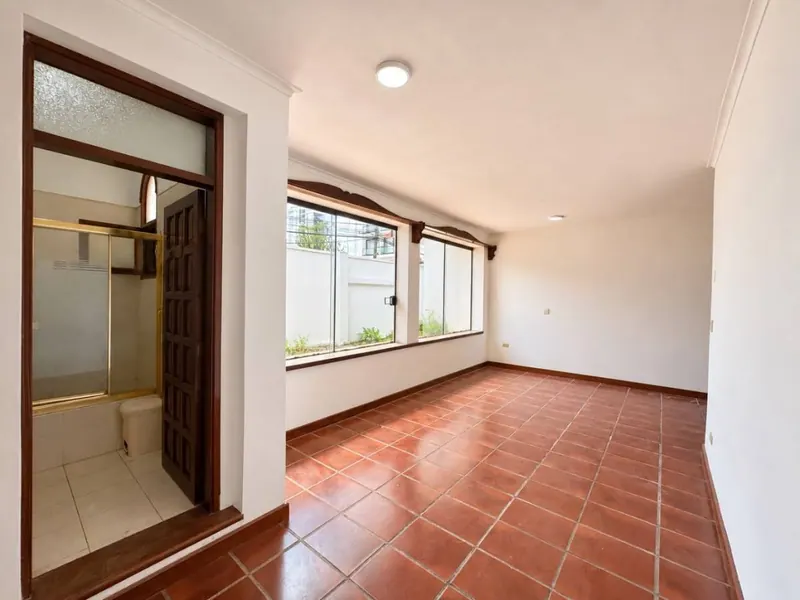 Corner house for rent in Los Cusis, commercial use: foto 15 de 16