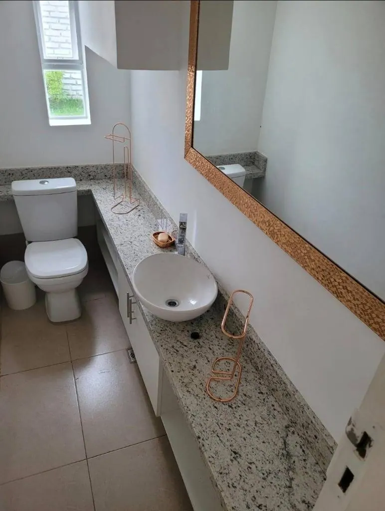 Casa de 4 dormitorios en venta en el condominio Lomas del Sur, Urubó: foto 7 de 9