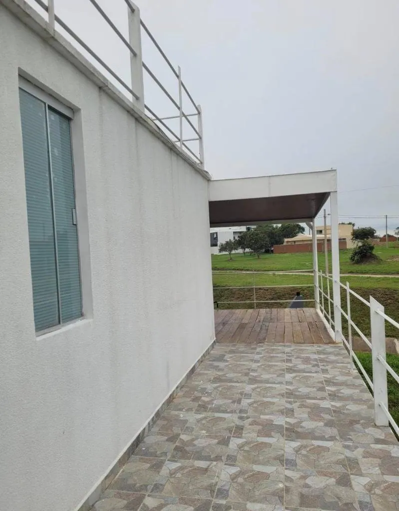 Casa de 4 dormitorios en venta en el condominio Lomas del Sur, Urubó: foto 8 de 9