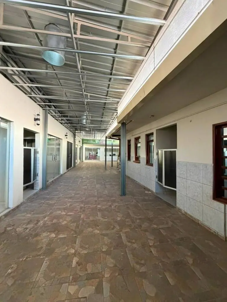 Galería con 11 locales comerciales en venta sobre la calle Bolívar: foto 6 de 13