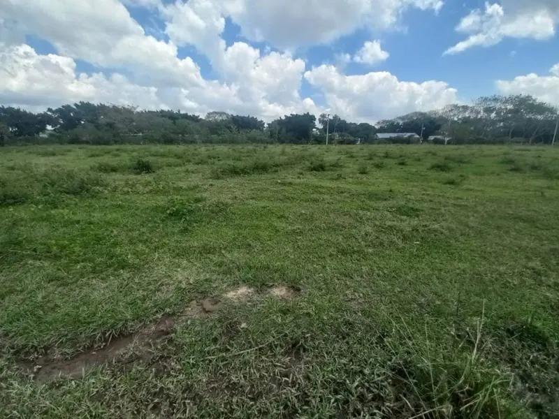 360 m² lot for sale in the Tierra Santa development, Warnes: foto 5 de 6
