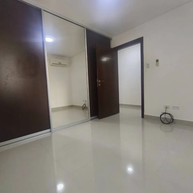 Departamento de 4 dormitorios en alquiler en la Zona Sur: foto 9 de 15