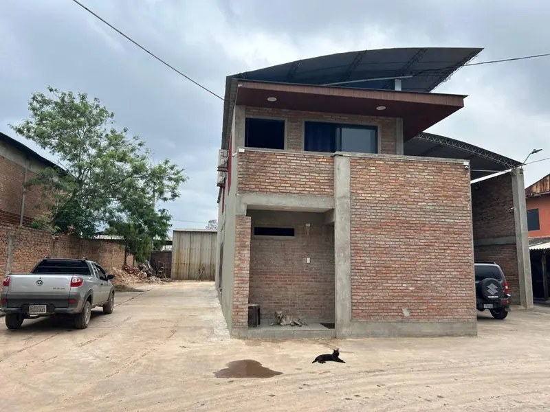 Galpón en venta en el Parque Industrial, terreno de 860 m²: foto 1 de 14