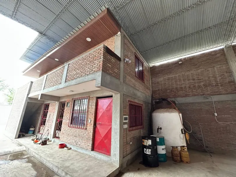 Galpón en venta en el Parque Industrial, terreno de 860 m²: foto 7 de 14