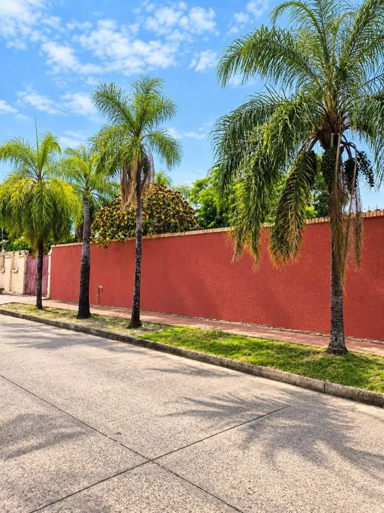 400 m² lot for sale in Villa Warnes, West Zone: foto 2 de 4