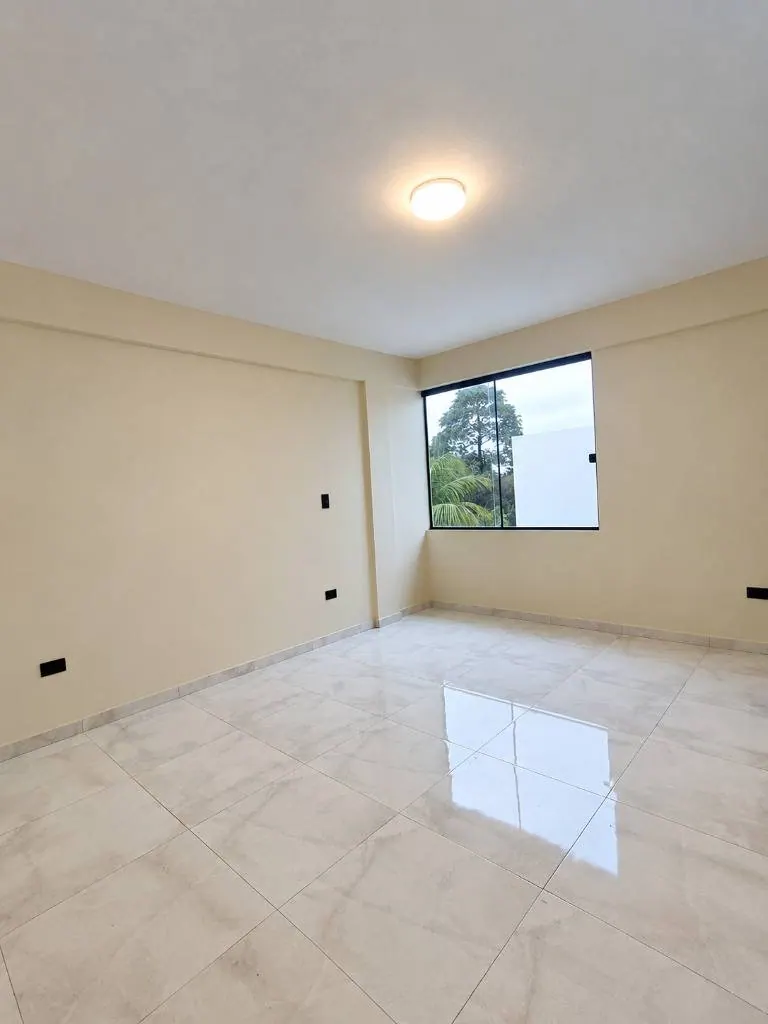 Casa de 3 dormitorios en venta en el condominio Villegas Garden: foto 7 de 16