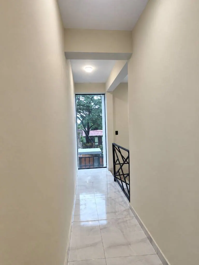 Casa de 3 dormitorios en venta en el condominio Villegas Garden: foto 9 de 16