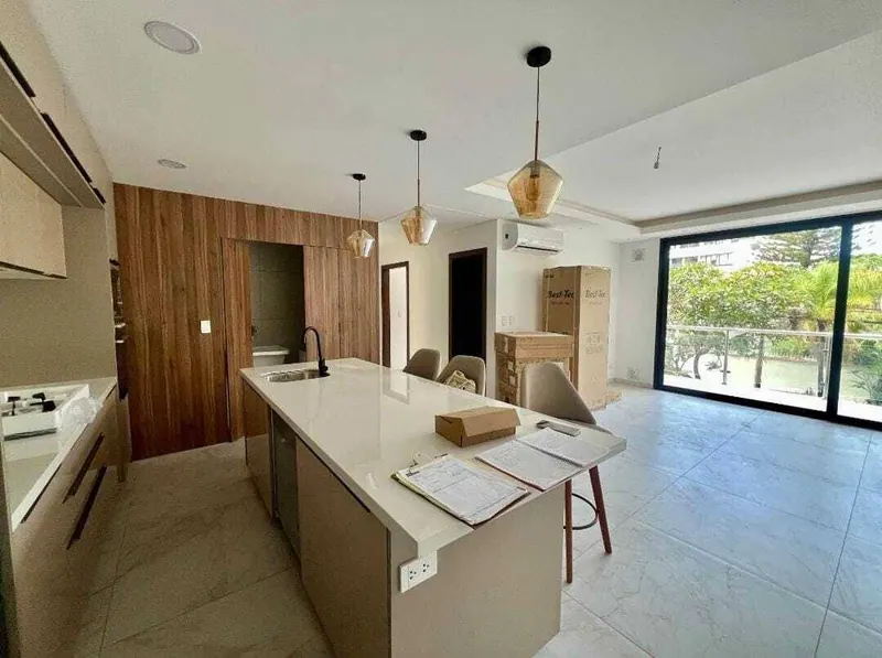 Departamento de 2 dormitorios en venta en Condado VI, Equipetrol: foto 1 de 8
