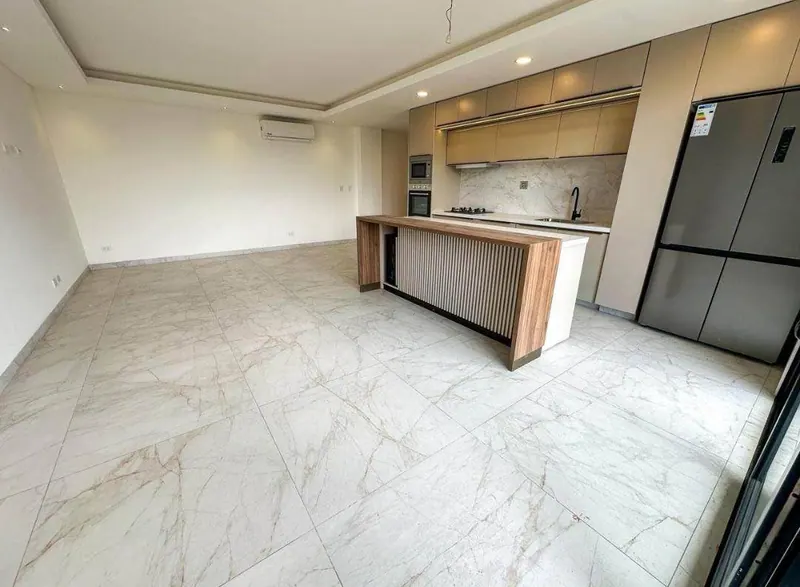 Departamento de 3 dormitorios en venta en Condado VI, Equipetrol: foto 2 de 9