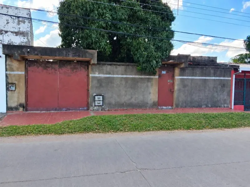 360 m² lot for rent on Av. Prolongación Beni