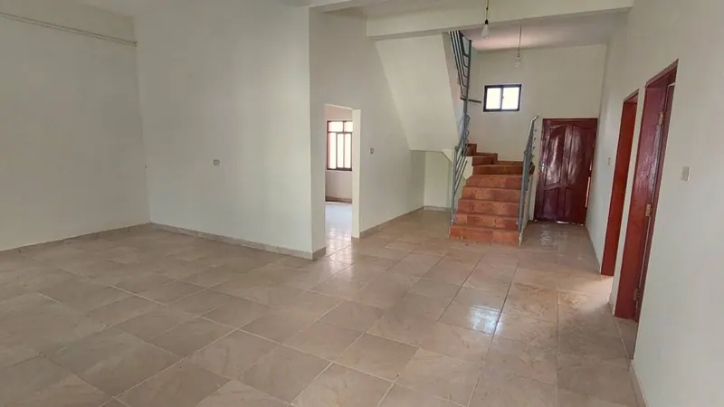 6-bedroom house with pool for sale in La Guardia: foto 3 de 18