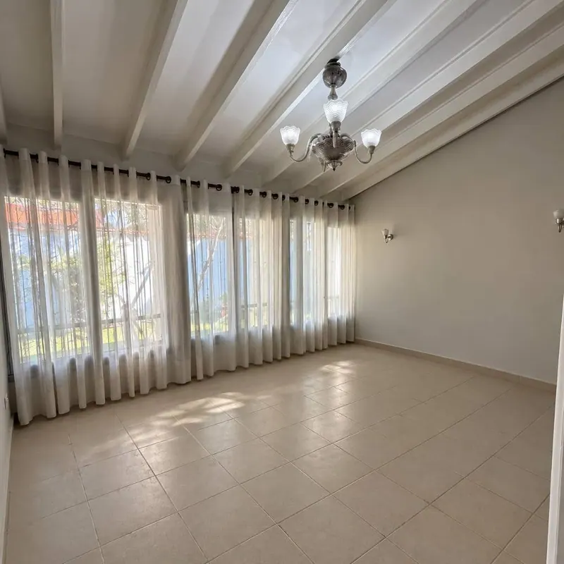 4-bedroom house for rent in Urbarí, home or business: foto 12 de 15