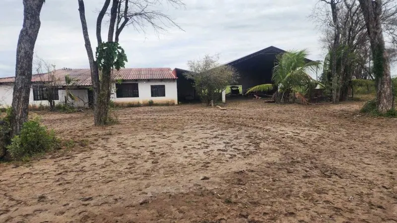 Propiedad agroganadera de 152 hectáreas en venta en Brecha 5 ½: foto 1 de 5