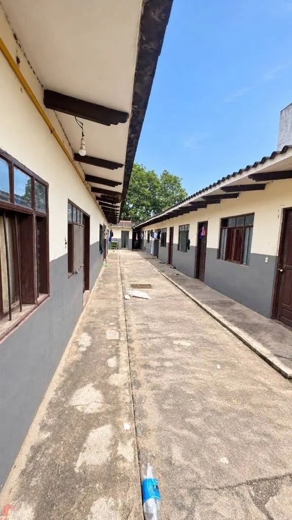 Casa de 9 habitaciones en venta en el Plan 3.000, Zona Sur: foto 2 de 4