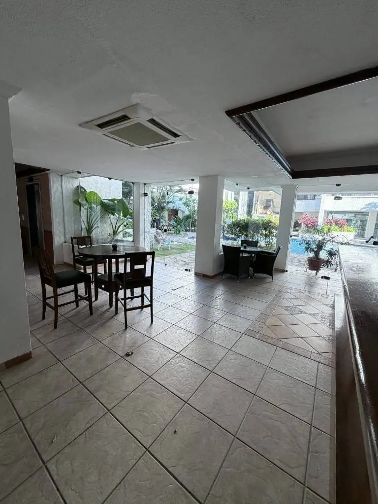 Furnished 2-bedroom apartment for sale in Equipetrol: foto 5 de 6