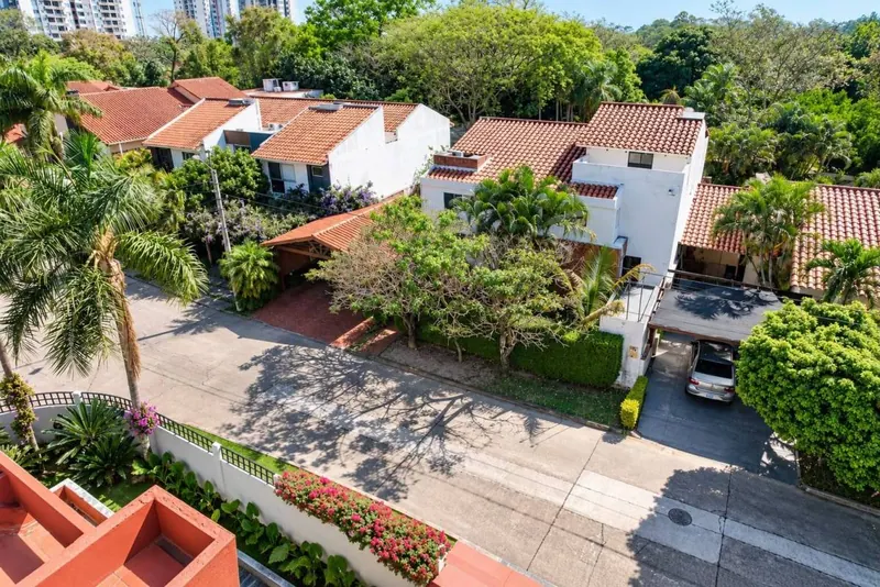 Casa de 4 dormitorios en venta en el condominio Piraí, Zona Oeste: foto 9 de 27