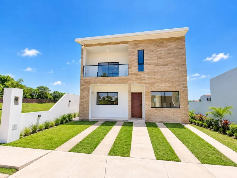 Brand-new 3-bedroom house for sale in the Kerana II gated community