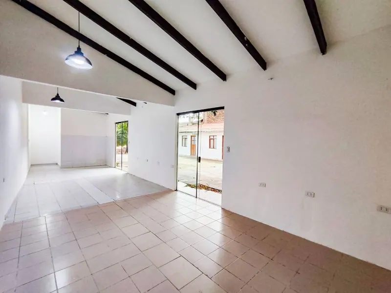 Local comercial de 893 m² en venta en el centro, calle Ballivián: foto 13 de 20