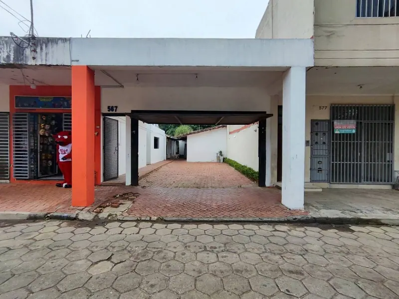 Local comercial de 893 m² en venta en el centro, calle Ballivián: foto 14 de 20