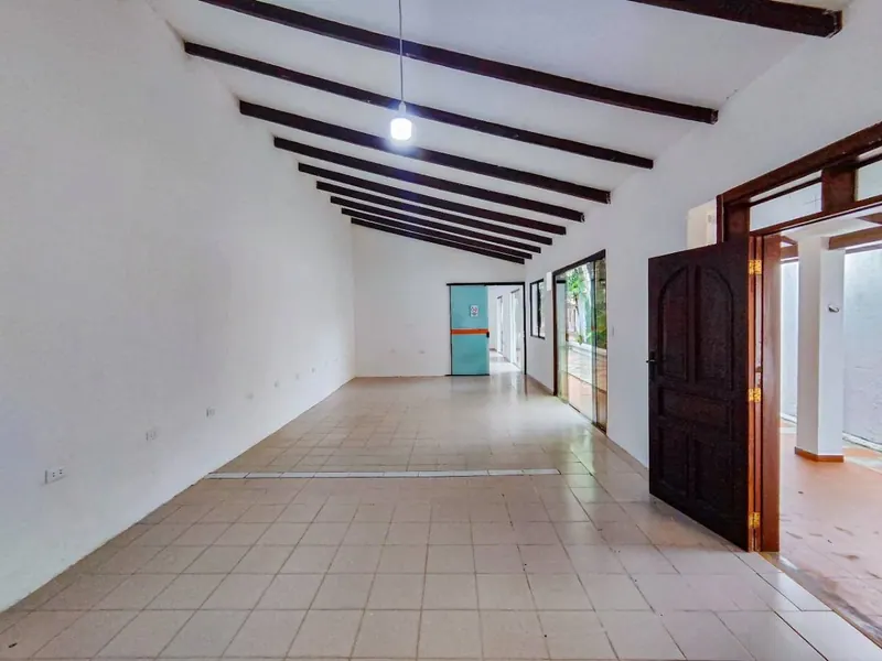 Local comercial de 893 m² en venta en el centro, calle Ballivián: foto 19 de 20