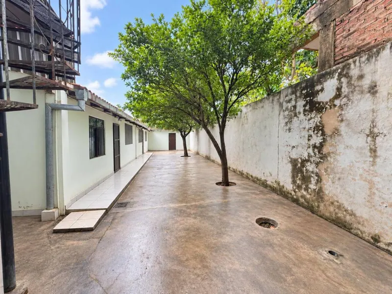 Casa de 3 dormitorios con local comercial en venta en la Zona Sur: foto 8 de 10
