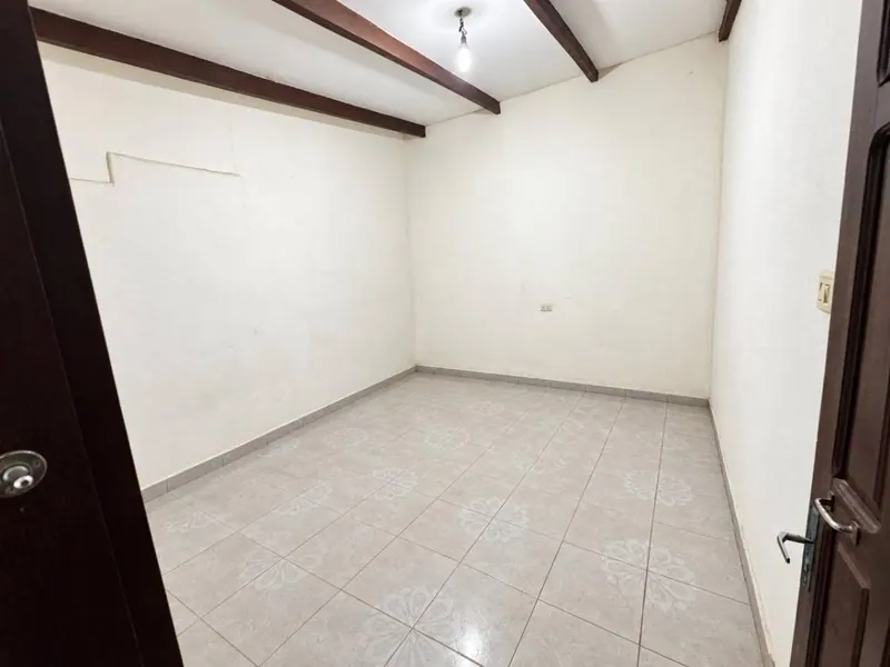 Casa de 3 dormitorios con local comercial en venta en la Zona Sur: foto 9 de 10