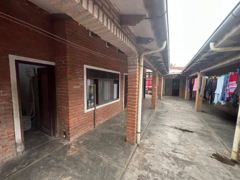 Casa de 8 dormitorios en venta en la Av. Radial 13, 4to anillo: foto 5 de 5