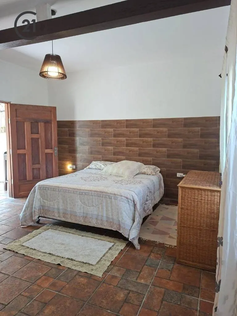 Casa de uso comercial en anticrético a 2 cuadras de la plaza de Warnes: foto 4 de 8