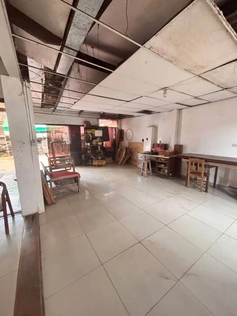 Casa de 4 dormitorios en venta en la Zona Sur, av. María Auxiliadora: foto 6 de 9